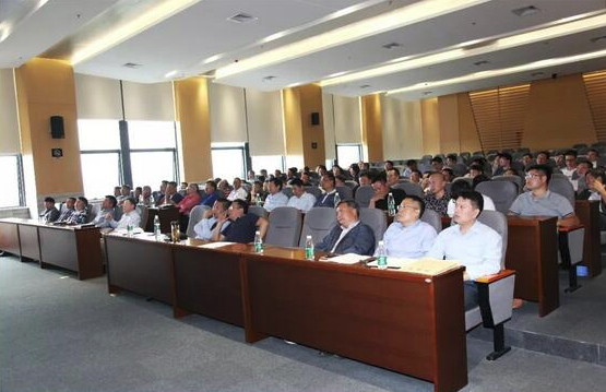 砥礪奮進(jìn)！揚(yáng)力集團(tuán)2018年度國(guó)慶營(yíng)銷(xiāo)工作會(huì)議暨營(yíng)銷(xiāo)經(jīng)理和售后服務(wù)人員培訓(xùn)班圓滿(mǎn)召開(kāi)！